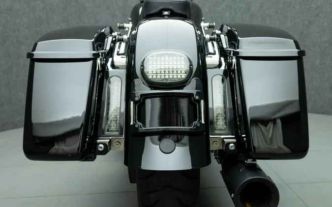 2019 HARLEY DAVIDSON FLHR ROAD KING