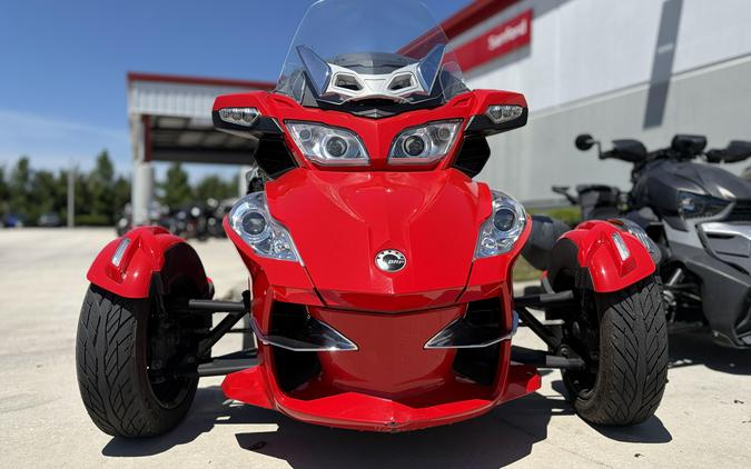 2013 Can-Am SPYDER RTS