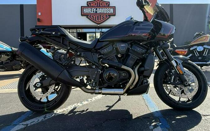 2026 Harley-Davidson® Pan America® 1250 ST Vivid Black Black Trim