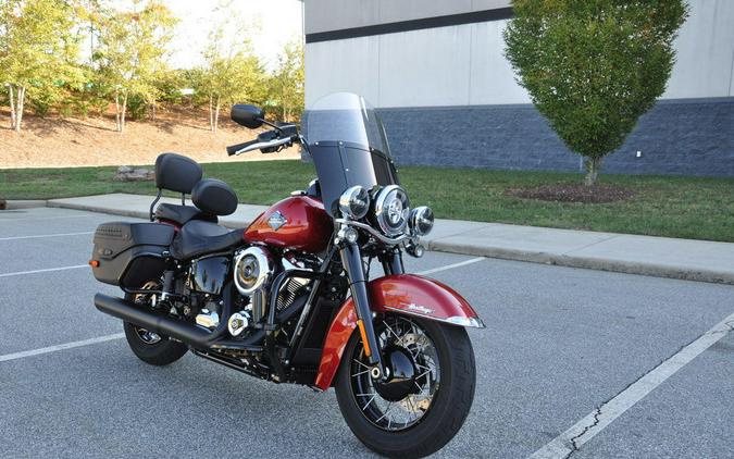 2026 Harley-Davidson® FLHC - Heritage Classic