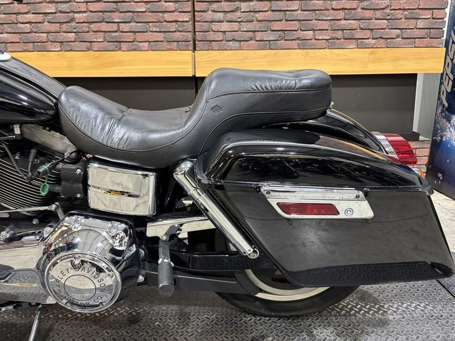 2012 Harley-Davidson® FLD - Dyna® Switchback™