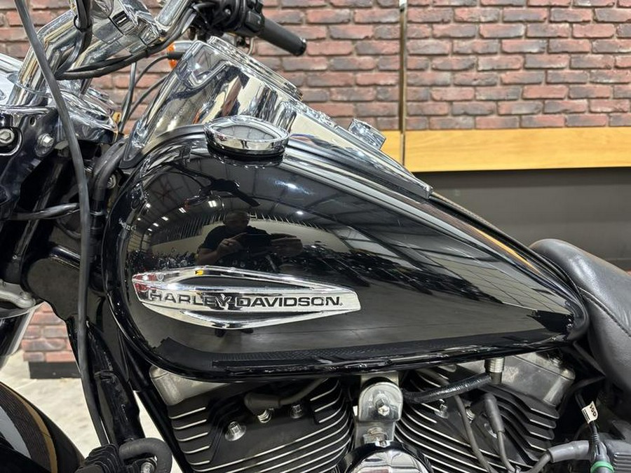 2012 Harley-Davidson® FLD - Dyna® Switchback™