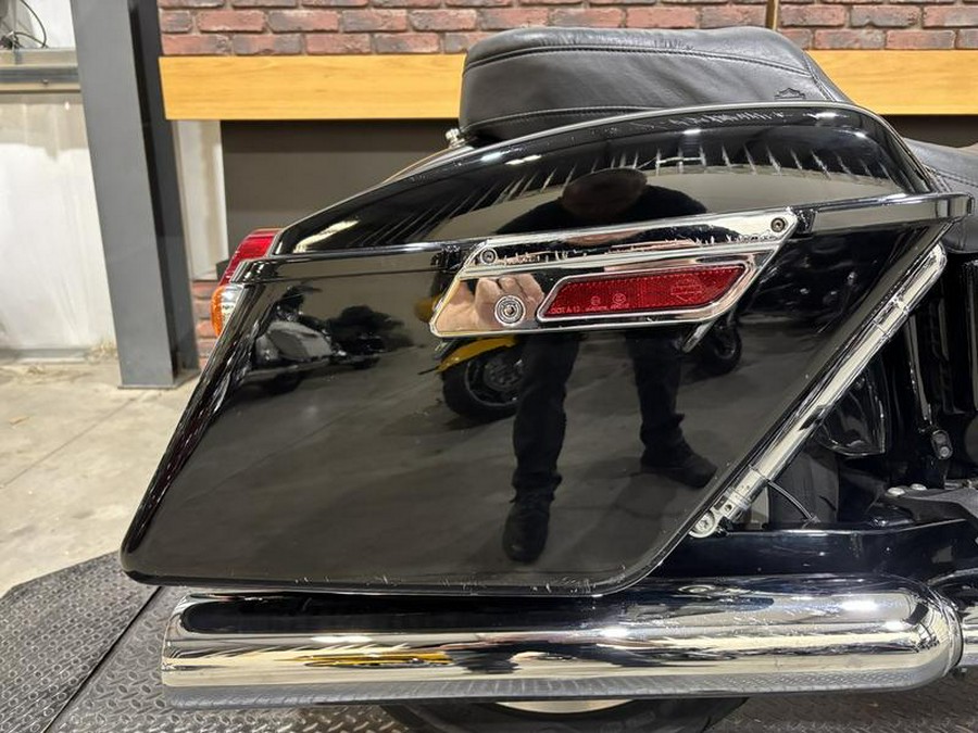 2012 Harley-Davidson® FLD - Dyna® Switchback™