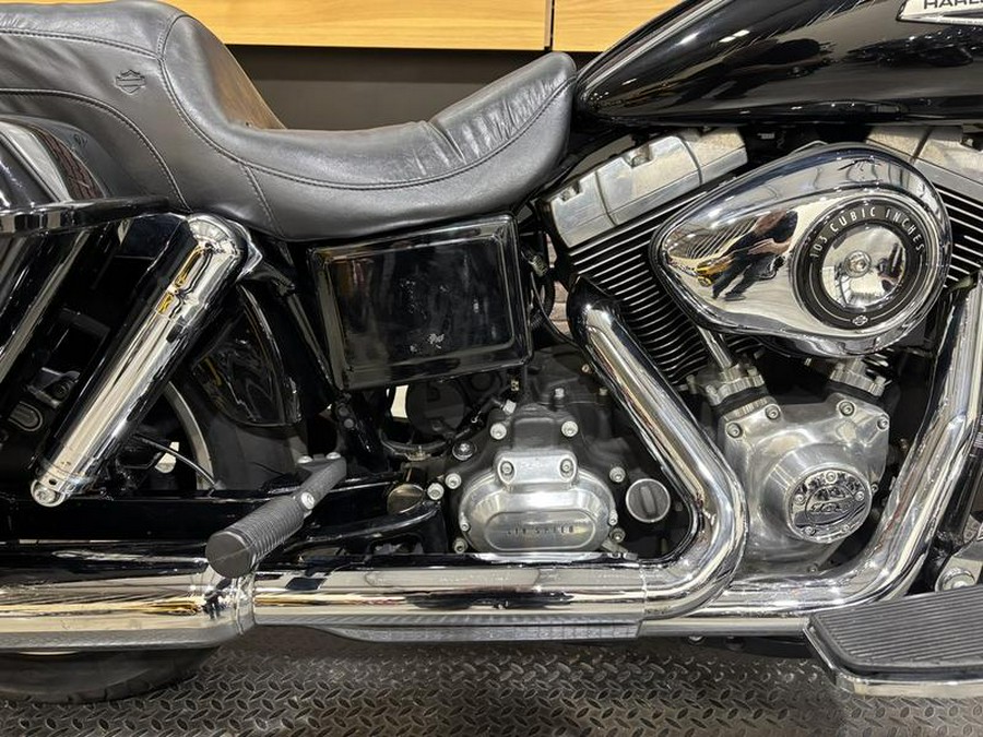 2012 Harley-Davidson® FLD - Dyna® Switchback™