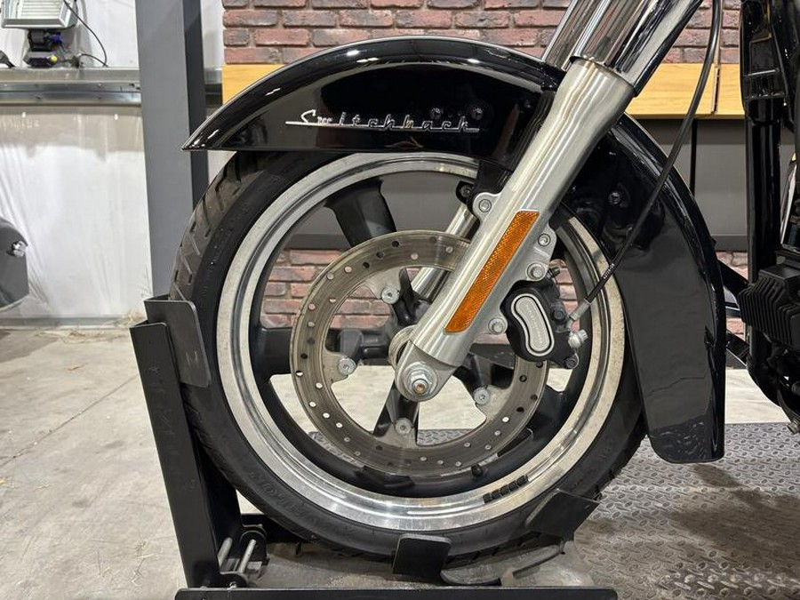 2012 Harley-Davidson® FLD - Dyna® Switchback™