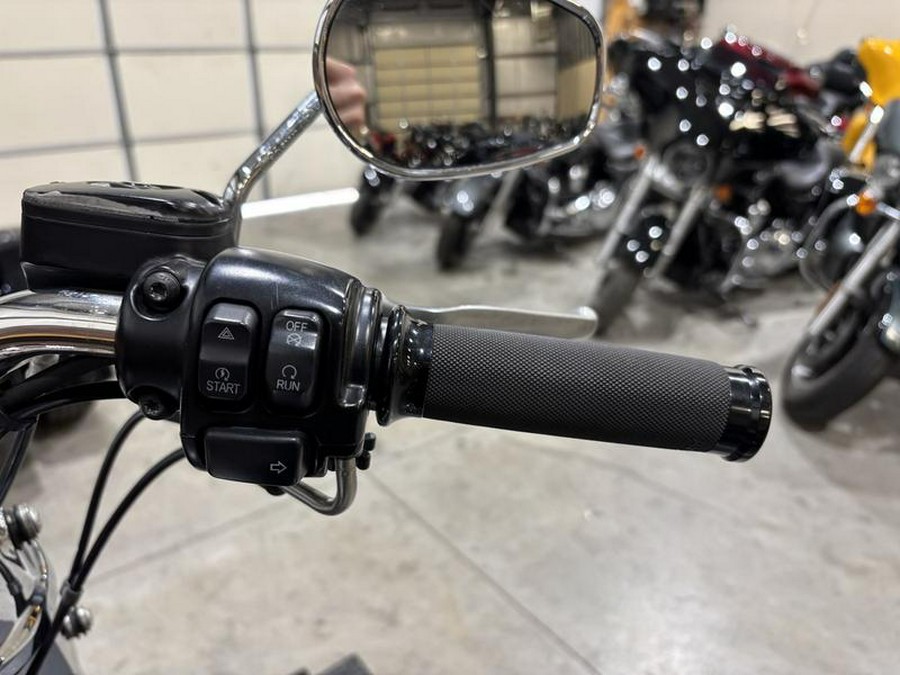 2012 Harley-Davidson® FLD - Dyna® Switchback™