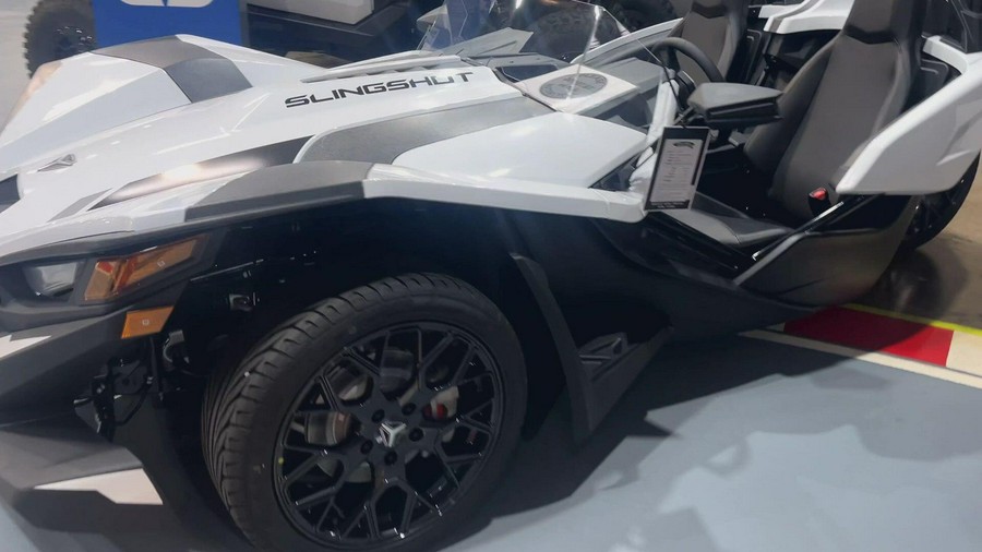 2026 Polaris SLINGSHOT SL AUTODRIVE