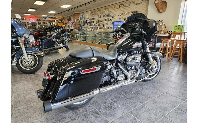 2021 Harley-Davidson® Street Glide FLHX