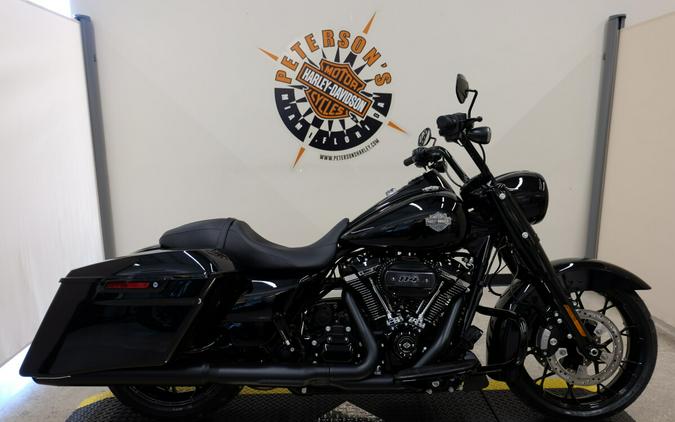 2024 FLHRXS Road King® Special - In Vivid Black