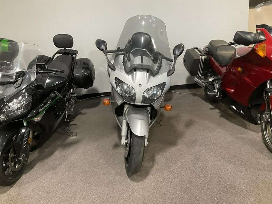 2003 Yamaha FJR13R