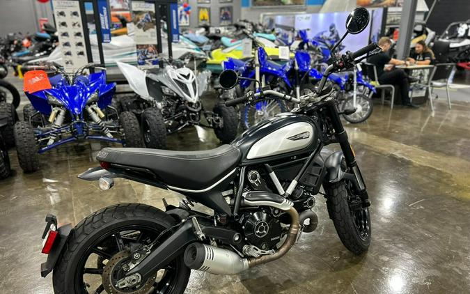 2022 Ducati SCRAMBLER ICON DARK