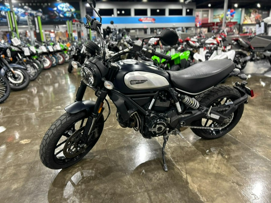 2022 Ducati SCRAMBLER ICON DARK