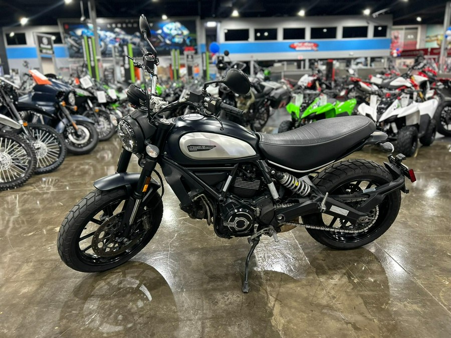 2022 Ducati SCRAMBLER ICON DARK