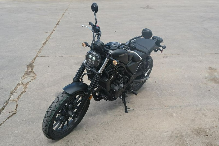 New 2025 HONDA SCL500