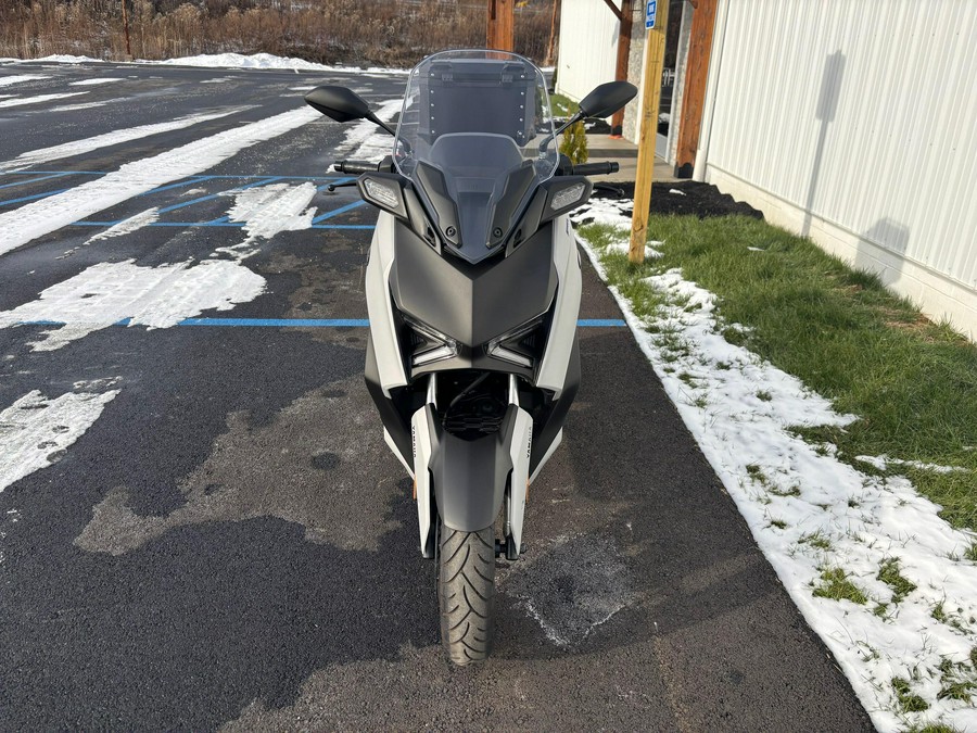 2023 Yamaha XMAX