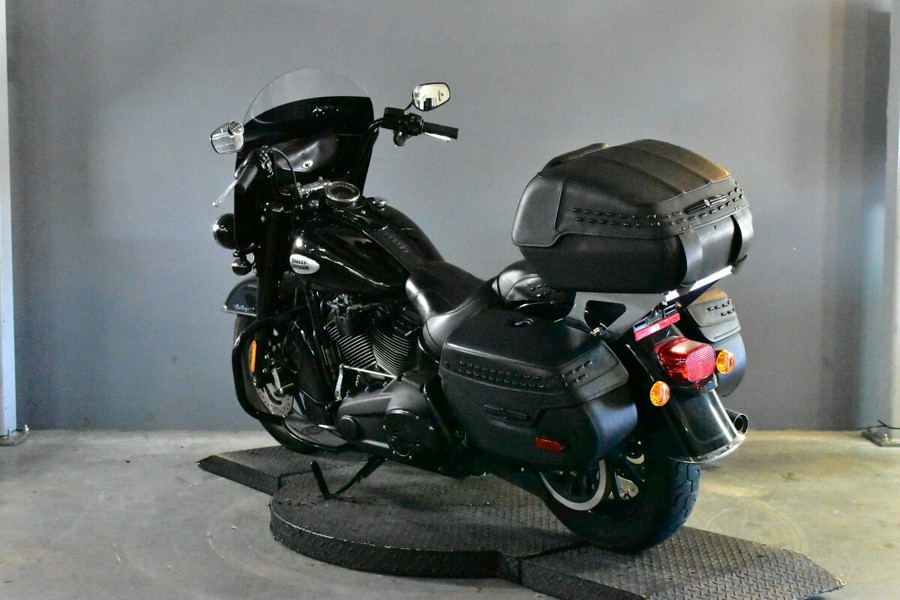 2022 Harley-Davidson Heritage Classic 114 FLHCS
