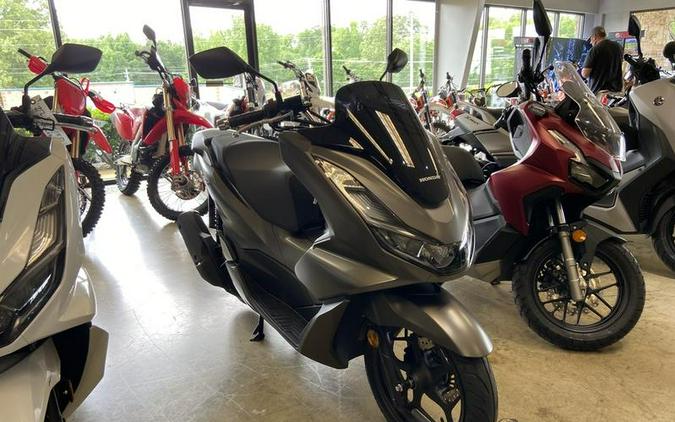 2023 Honda® PCX