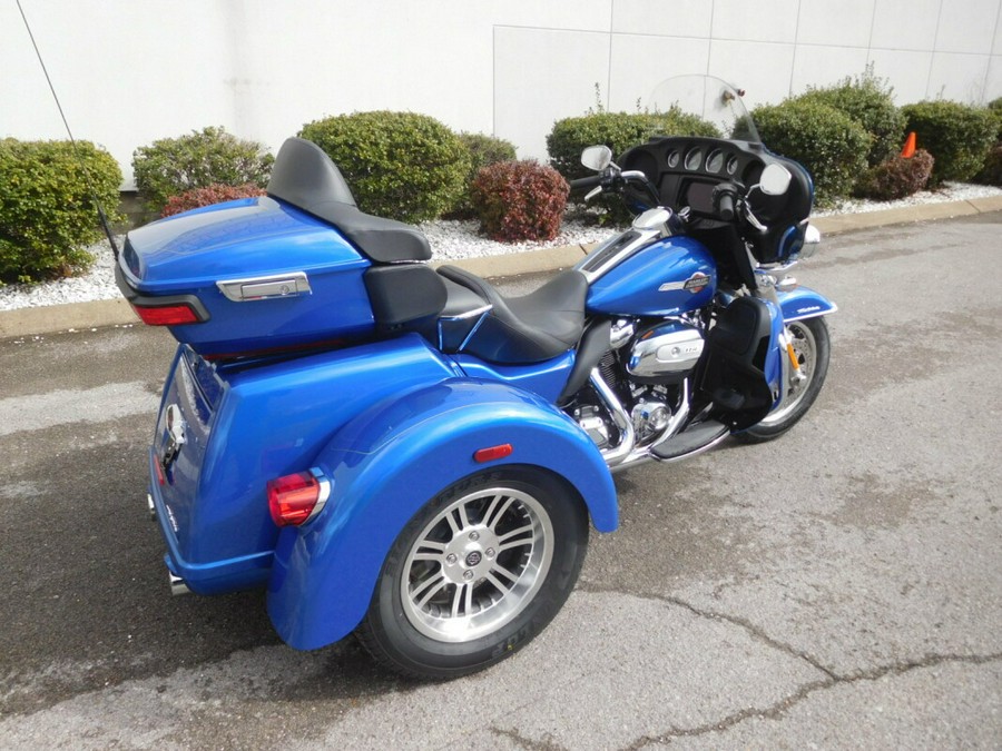 2024 Harley-Davidson Tri Glide Ultra Blue Burst