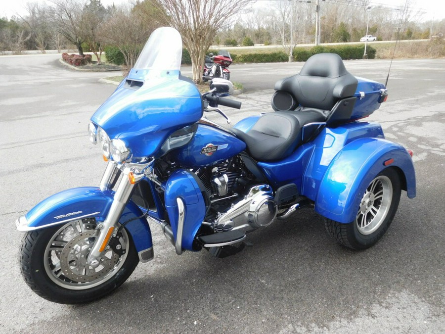 2024 Harley-Davidson Tri Glide Ultra Blue Burst