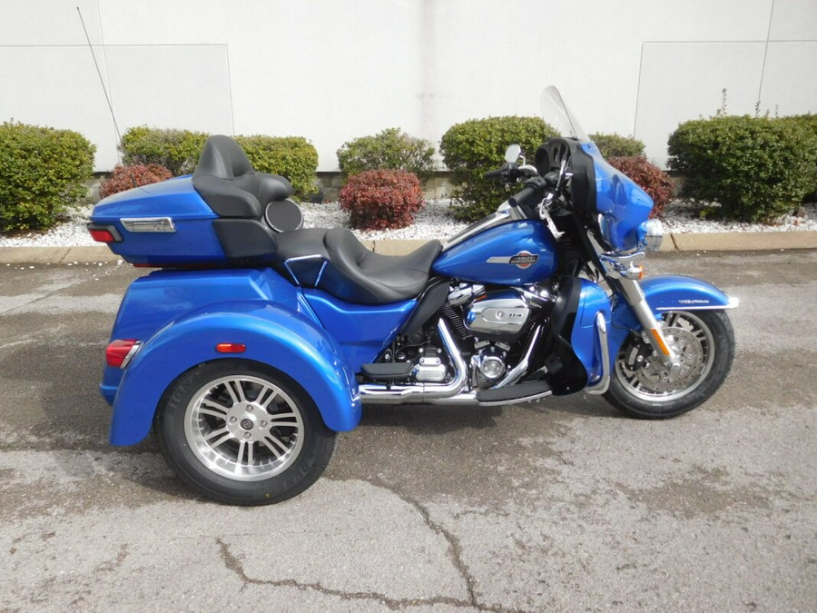 2024 Harley-Davidson Tri Glide Ultra Blue Burst