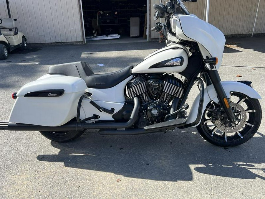 2019 Indian Motorcycle® Chieftain Dark Horse® White Smoke