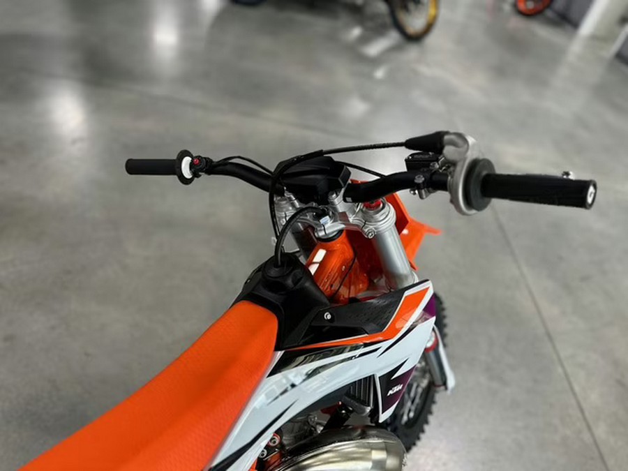 2025 KTM SX