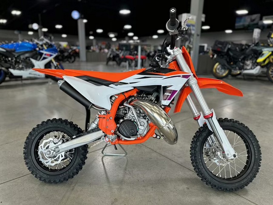 2025 KTM SX