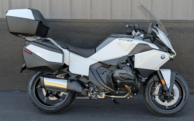 2026 BMW R1300RT