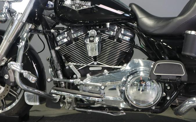 2019 Harley-Davidson Road King (FLHR)