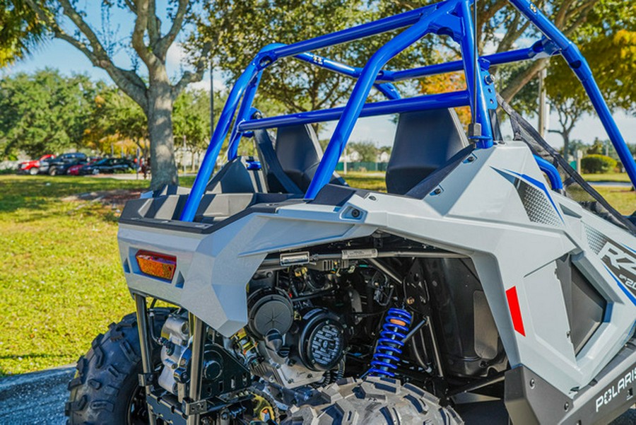2026 Polaris RZR 200 EFI