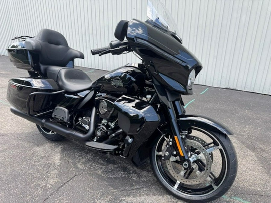 2025 Harley-Davidson FLHXU - Street Glide Ultra