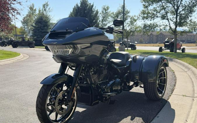 FLTRT 2026 Road Glide 3