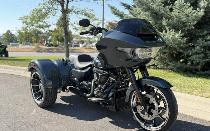 FLTRT 2026 Road Glide 3