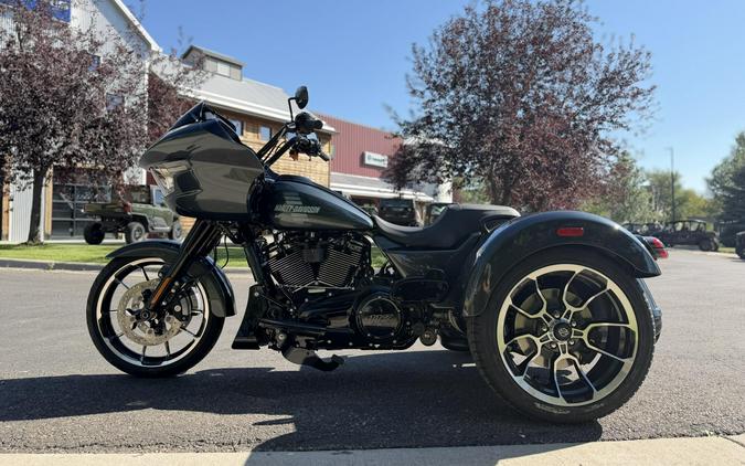 FLTRT 2026 Road Glide 3