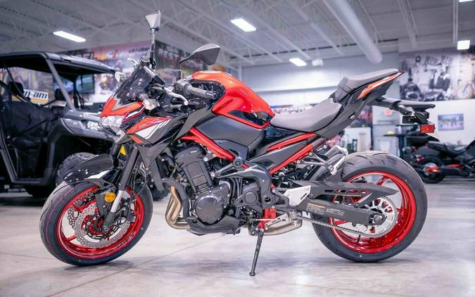 2024 Kawasaki Z900 ABS Candy Persimmon Red/Ebony