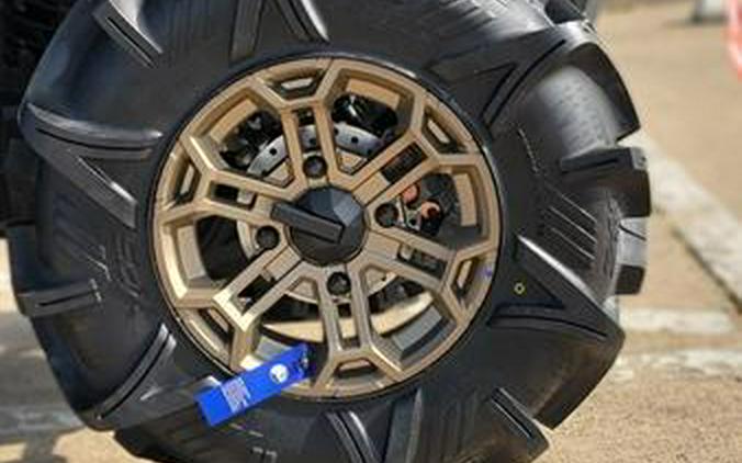 2026 Can-Am® Outlander X mr 1000R Loft Green Satin