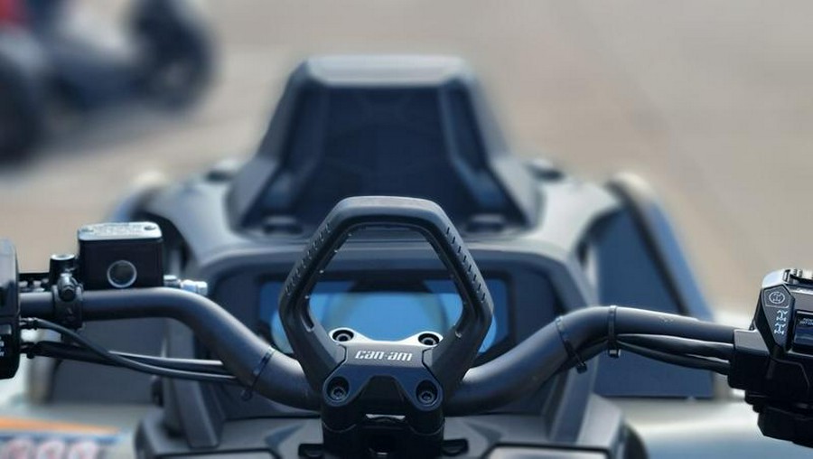 2026 Can-Am® Outlander X mr 1000R Loft Green Satin