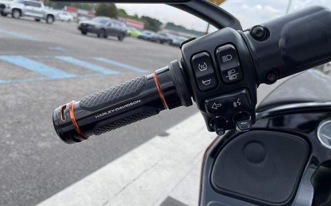2023 Harley-Davidson® Road Glide® Anniversary
