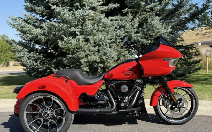 FLTRT 2026 Road Glide 3