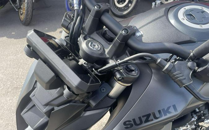 2024 Suzuki GSX-8S CA