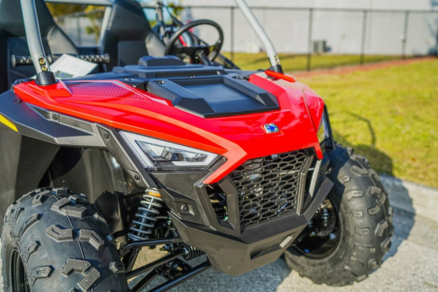 2026 Polaris RZR 200 EFI