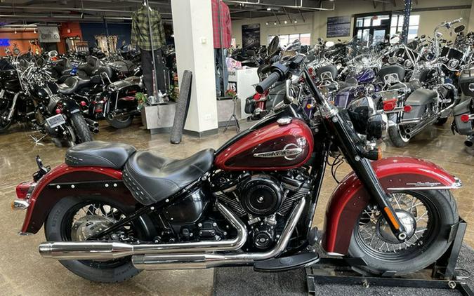 2019 Harley-Davidson Softail FLHC - Heritage Classic