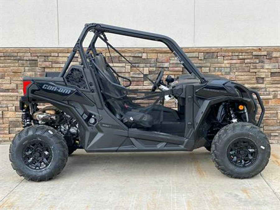 2023 Can-Am Maverick Trail DPS 700