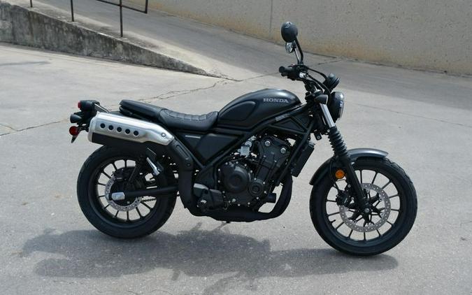 New 2025 HONDA SCL500