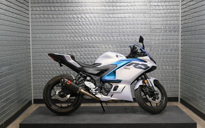 2025 YAMAHA YZF-R3