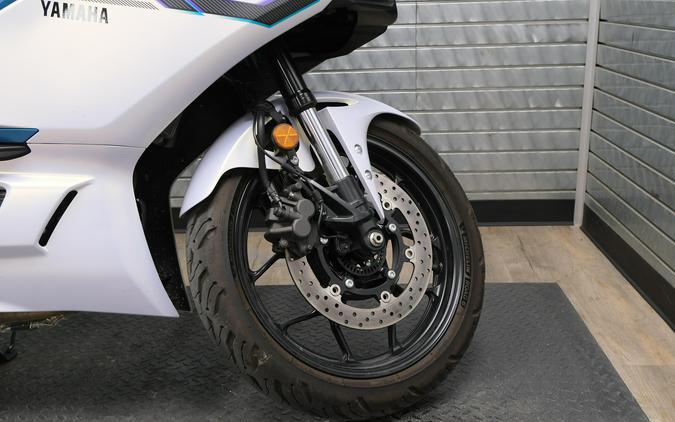 2025 YAMAHA YZF-R3