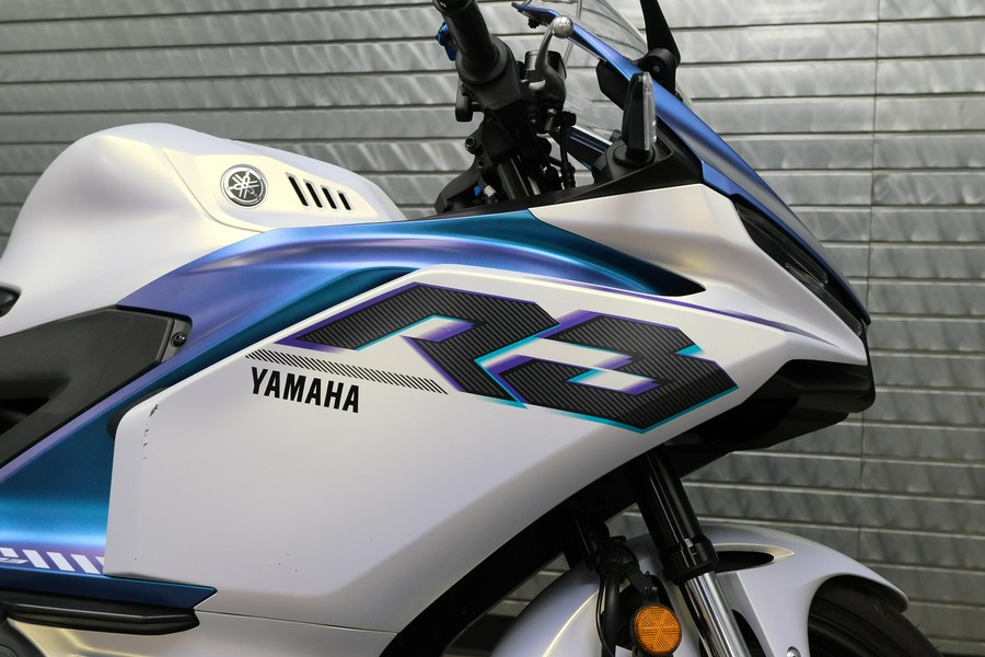 2025 YAMAHA YZF-R3