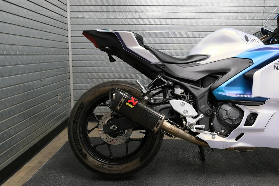 2025 YAMAHA YZF-R3