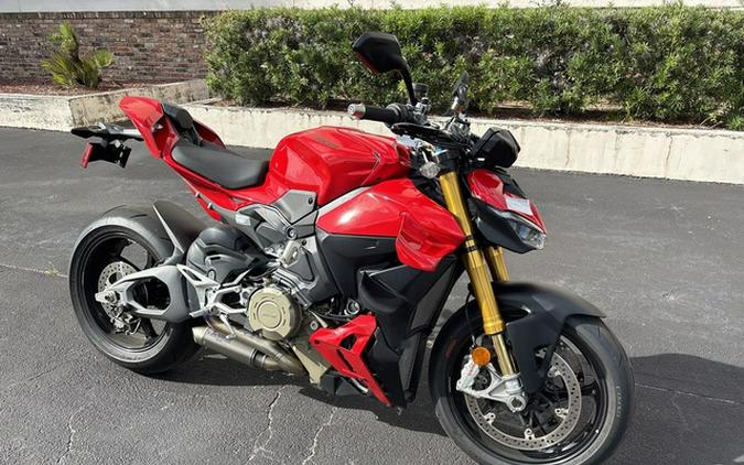 2025 Ducati Streetfighter V4 S Ducati Red V4 S