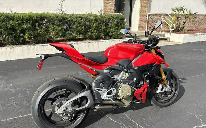 2025 Ducati Streetfighter V4 S Ducati Red V4 S